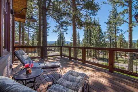 11450 Bottcher Loop, Truckee, CA 96161 photo 14