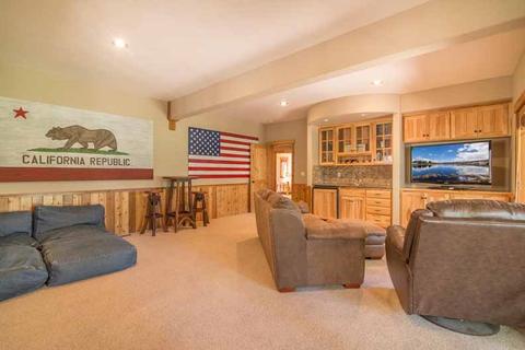 13082 Ski View Loop, Truckee, CA 96161 photo 11
