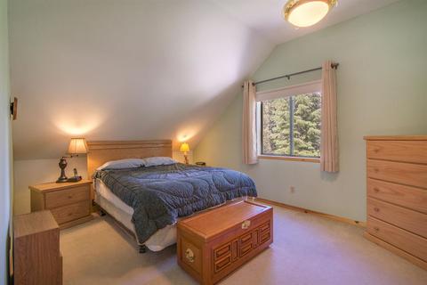 12451 Pine Forest Rd, Truckee, CA 96161 photo 8