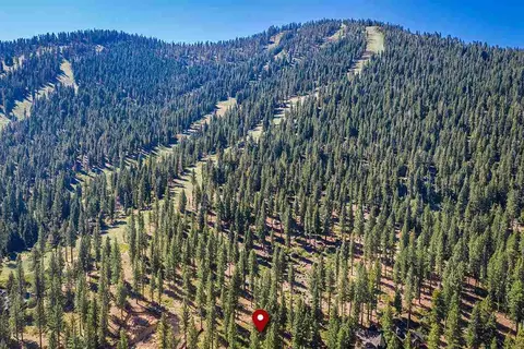 8172 Fallen Leaf Way, Truckee, CA 96161 photo 1
