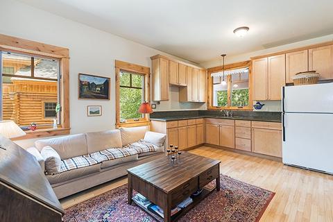 11136 Comstock Dr, Truckee, CA 96161 photo 7