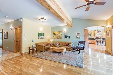 11136 Comstock Dr, Truckee, CA 96161 photo 5