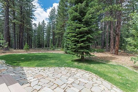 11136 Comstock Dr, Truckee, CA 96161 photo 14