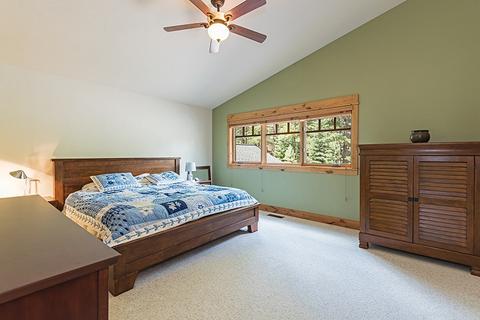 11136 Comstock Dr, Truckee, CA 96161 photo 8