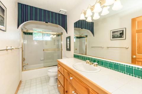 12935 Ski View Loop, Truckee, CA 96161 photo 11