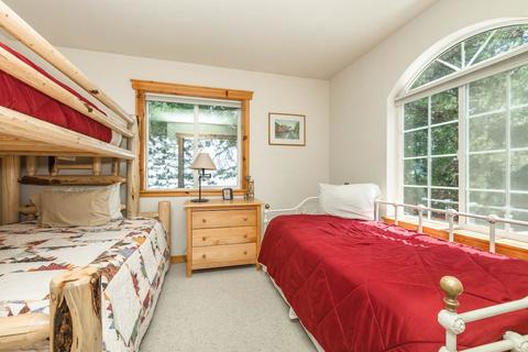12935 Ski View Loop, Truckee, CA 96161 photo 8