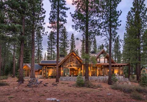8113 Valhalla Dr, Truckee, CA 96161 photo 1