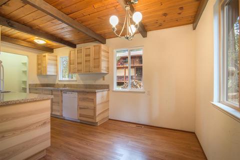 10512 Iris Rd, Truckee, CA 96161 photo 8