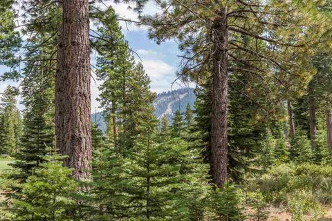 8710 Boscobel Ct, Truckee, CA 96161 photo 2