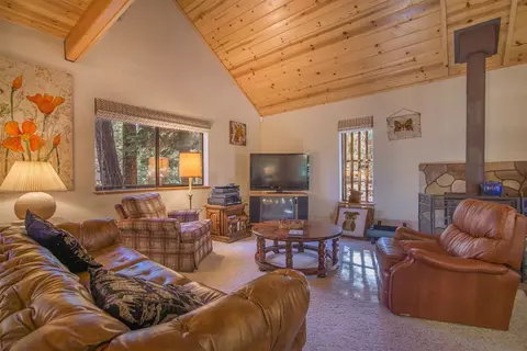 12710 Skiview Loop, Truckee, CA 96161 photo 2