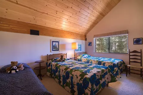 12710 Skiview Loop, Truckee, CA 96161 photo 9