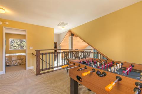 10172 Thomas Dr, Truckee, CA 96161 photo 10