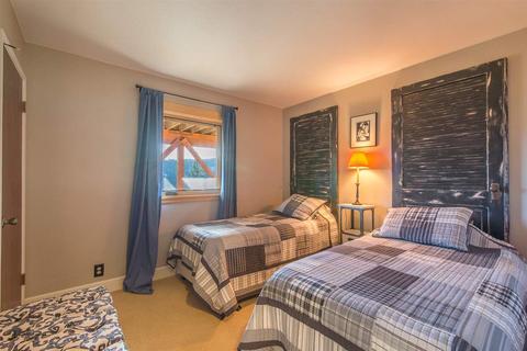 10172 Thomas Dr, Truckee, CA 96161 photo 11