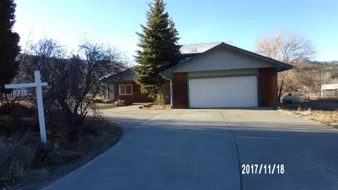 321 Wrangler Dr, Loyalton, CA 96118 photo 2