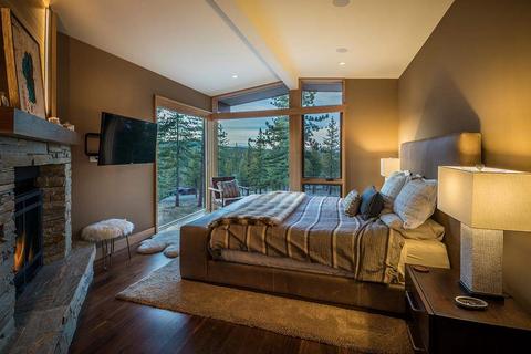 8273 Ehrman Dr, Truckee, CA 96161 photo 11