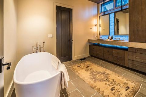 8294 Thunderbird Cir, Truckee, CA 96161 photo 10