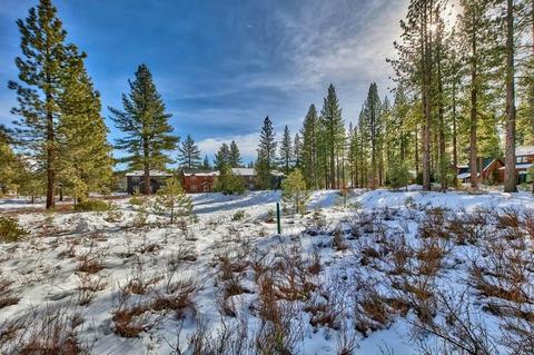 11201 Comstock Dr, Truckee, CA 96161 photo 3