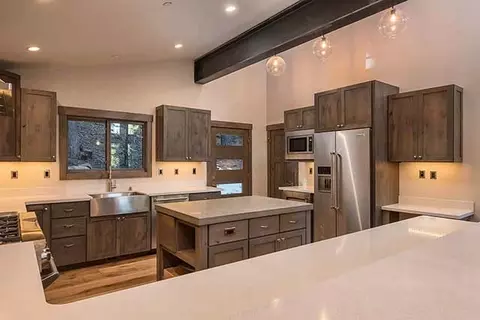 11768 Chamonix Rd, Truckee, CA 96161 photo 6