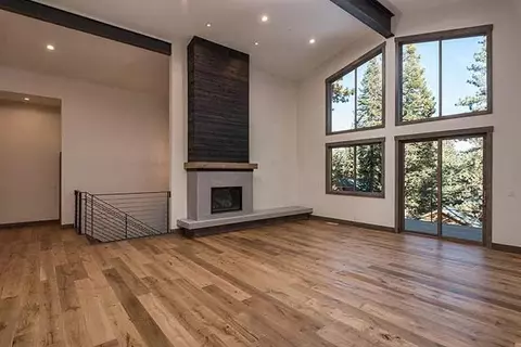 11768 Chamonix Rd, Truckee, CA 96161 photo 3