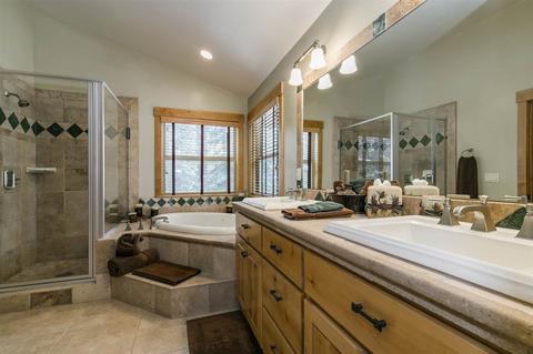 12745 Ski View Loop, Truckee, CA 96161 photo 9