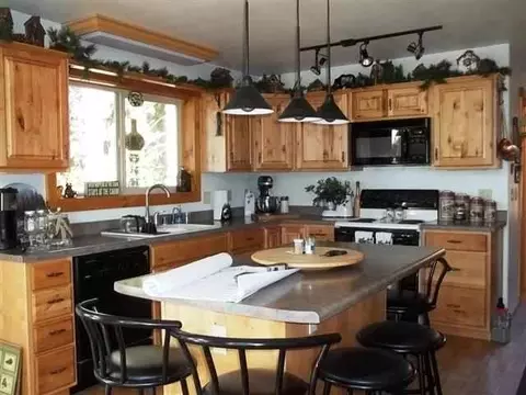 618 Bear Valley Rd, Loyalton, CA 96118 photo 4