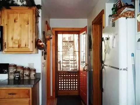 618 Bear Valley Rd, Loyalton, CA 96118 photo 2