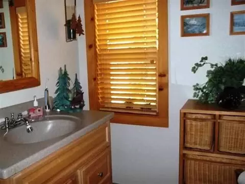 618 Bear Valley Rd, Loyalton, CA 96118 photo 11