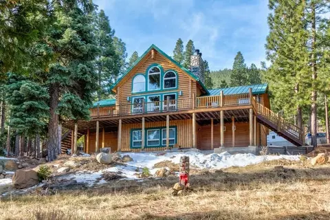 11 Moss Dr, Loyalton, CA 96118 photo 2