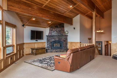 12779 Sierra Dr, Truckee, CA 96161 photo 3