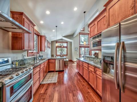12007 Cavern Way, Truckee, CA 96161 photo 4