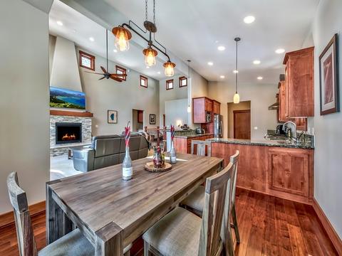12007 Cavern Way, Truckee, CA 96161 photo 6
