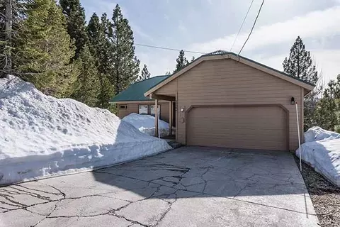 13086 Pinnacle Loop, Truckee, CA 96161 photo 1