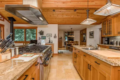 540 Wolf Tree, Truckee, CA 96161 photo 4