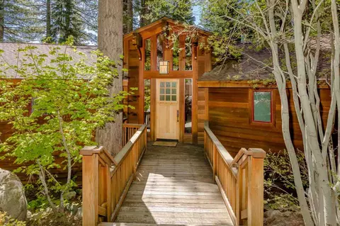 540 Wolf Tree, Truckee, CA 96161 photo 2