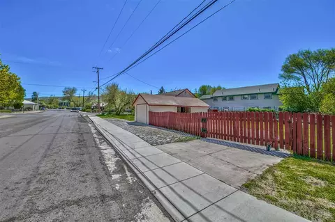521 4th St, Loyalton, CA 96118 photo 5