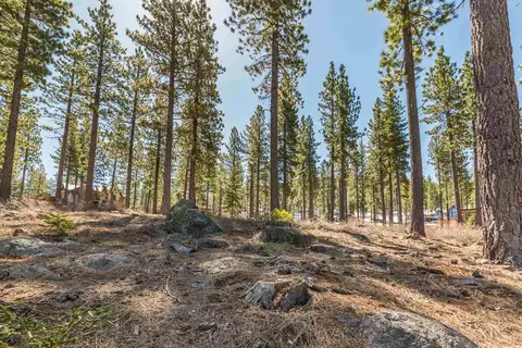 8214 Ehrman Dr, Truckee, CA 96161 photo 11