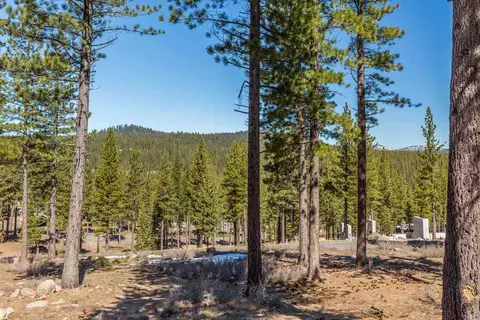 8214 Ehrman Dr, Truckee, CA 96161 photo 8