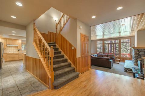 13264 Ski View Loop, Truckee, CA 96161 photo 10