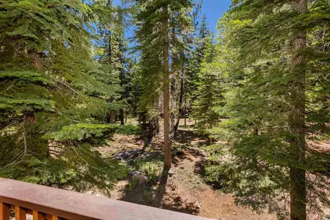 13753 Skiview Loop, Truckee, CA 96161 photo 12