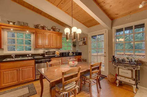 141 Tiger Tail Rd, Olympic Valley, CA 96146 photo 8