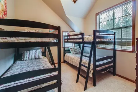 13276 Skiview Loop, Truckee, CA 96161 photo 11