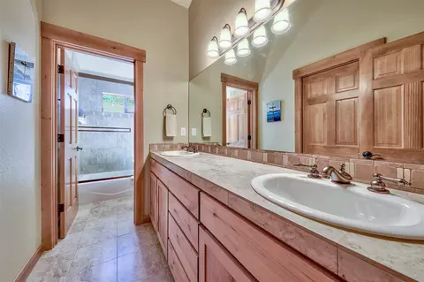 10378 Winter Creek Loop, Truckee, CA 96161 photo 12