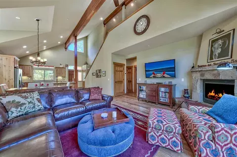10378 Winter Creek Loop, Truckee, CA 96161 photo 3