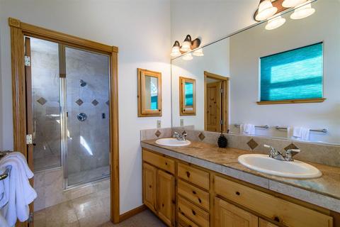 12680 Pinnacle Loop, Truckee, CA 96161 photo 8