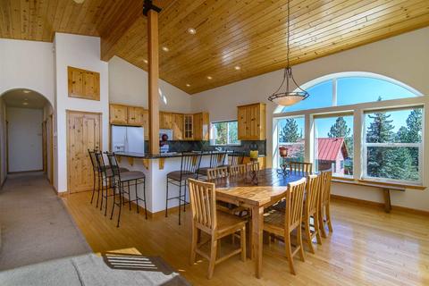 12680 Pinnacle Loop, Truckee, CA 96161 photo 5