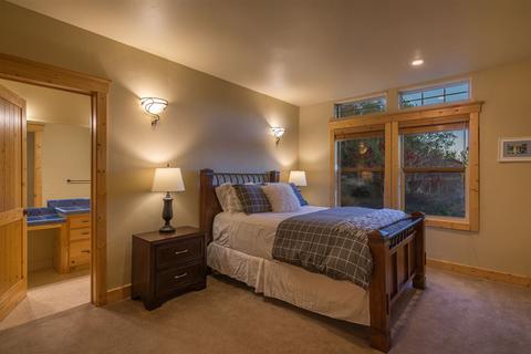 12645 Pinnacle Loop, Truckee, CA 96161 photo 14