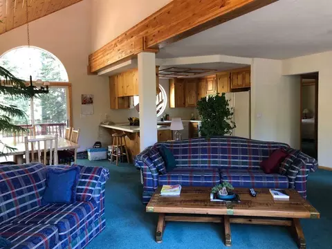 13145 Skiview Loop, Truckee, CA 96161 photo 3