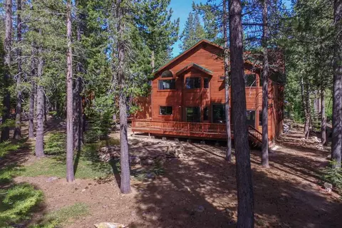 12824 Skiview Loop, Truckee, CA 96161 photo 13