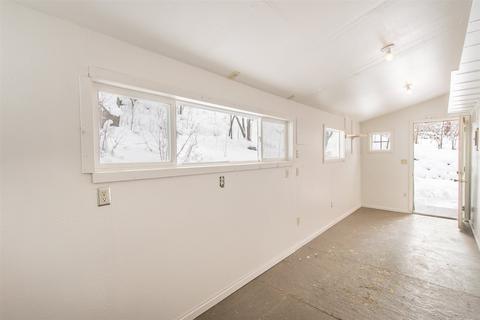 22215 Willow St, Floriston, CA 96111 photo 18