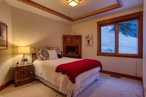 12693 Pinnacle Loop, Truckee, CA 96161 photo 15